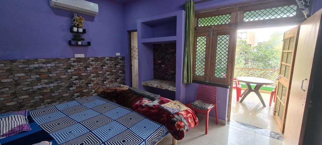 Anukampa Homestay アーグラ エクステリア 写真