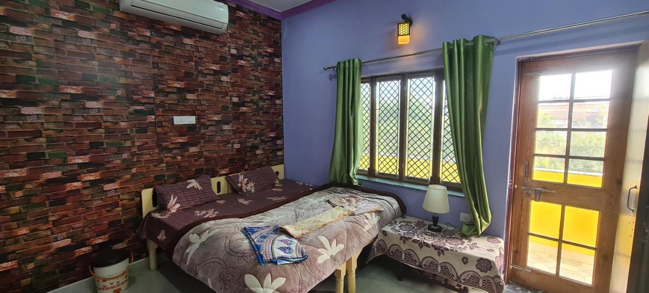 Anukampa Homestay アーグラ エクステリア 写真